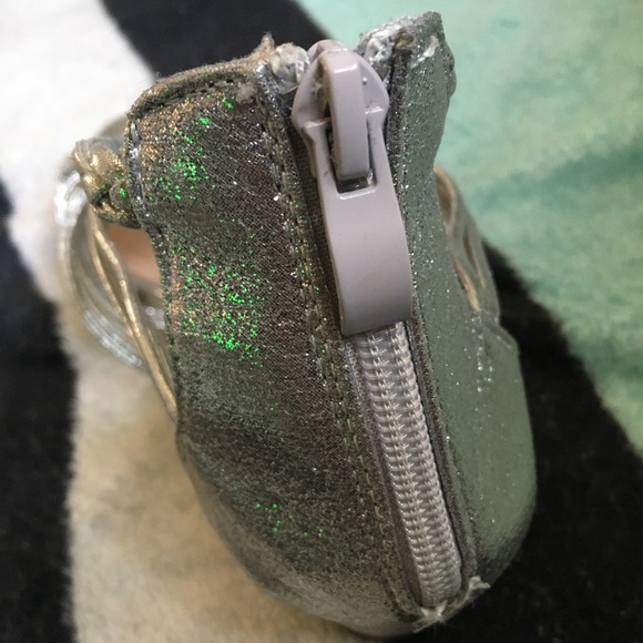 *New* Forever Silver Strappy Sandals - Picture 8 of 8